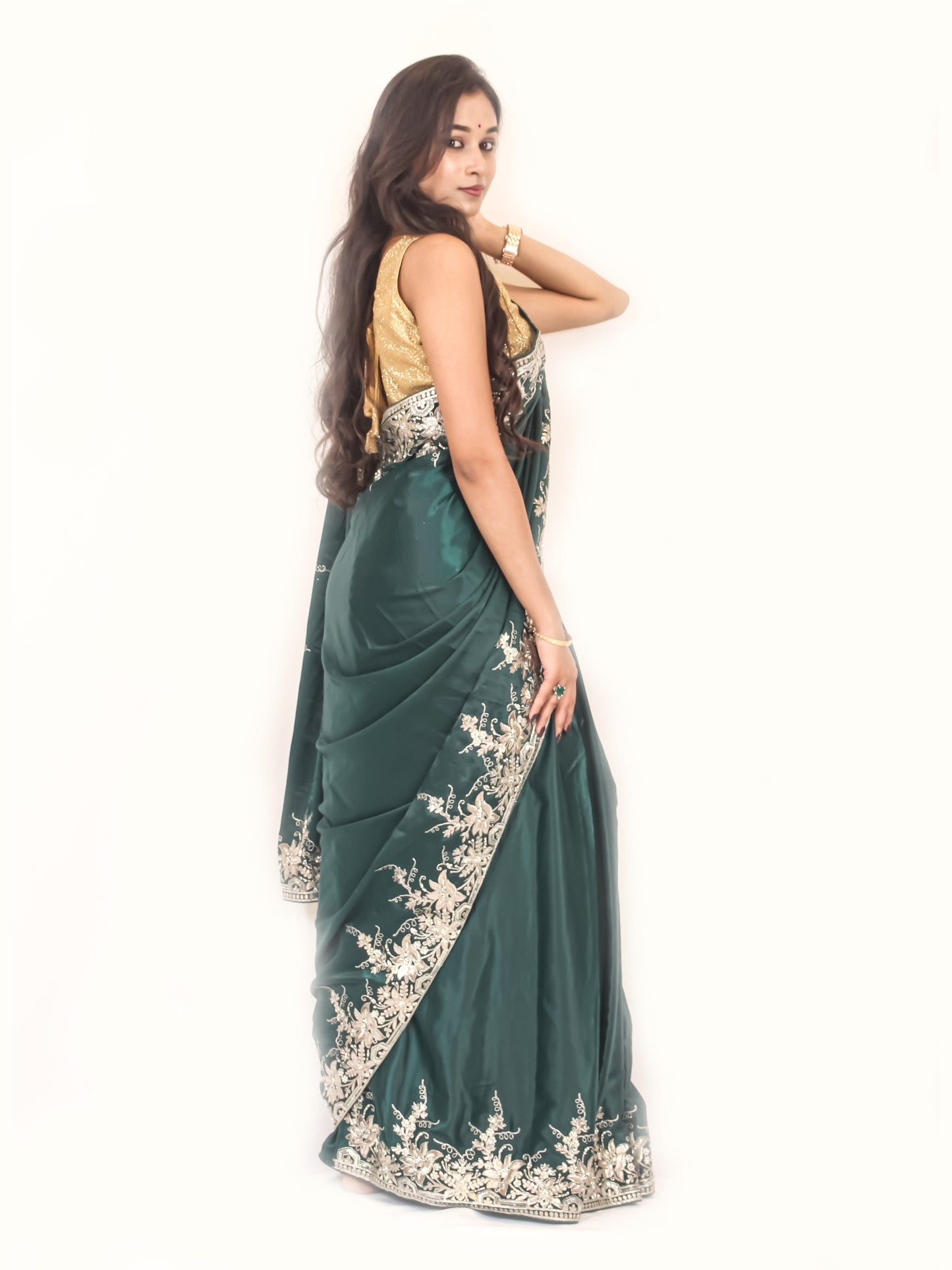 Bottle Green Crape Chiffon Saree with Silver Zari Work & Stone Detailing – Stylish & Sophisticated.