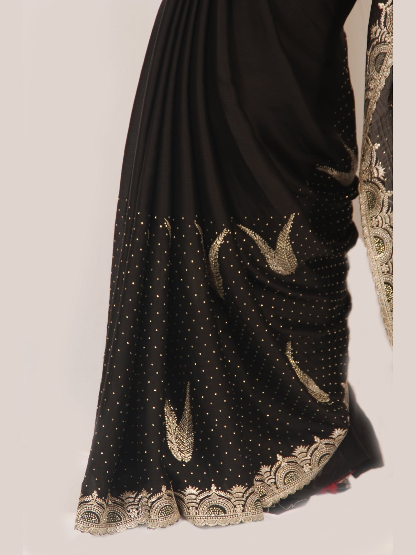 Black Crape Chiffon Saree with Zari Border & Stone Work – Stylish & Elegant