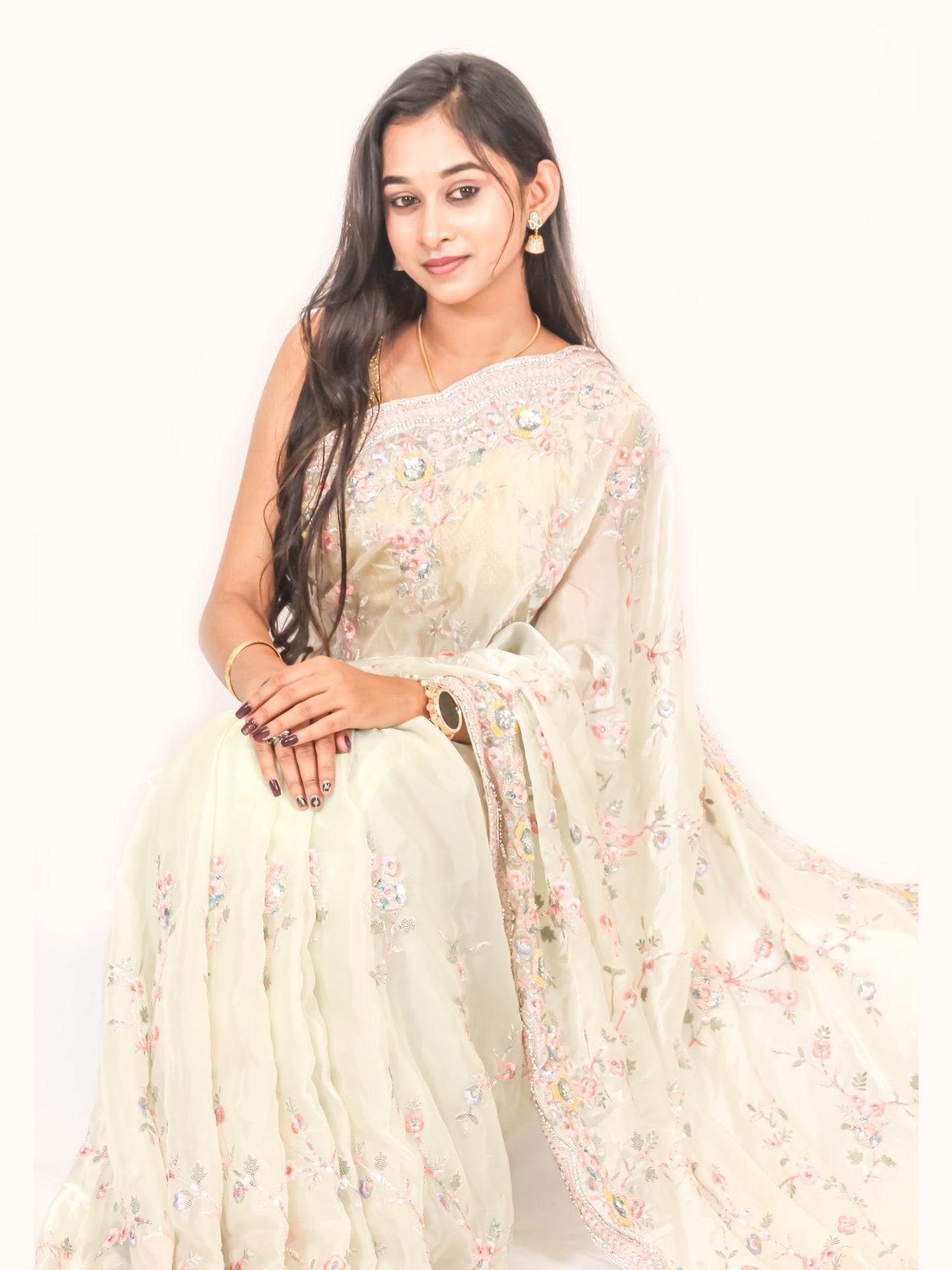 Cream White Saree with Floral Thread Work – Elegant & Timeless.