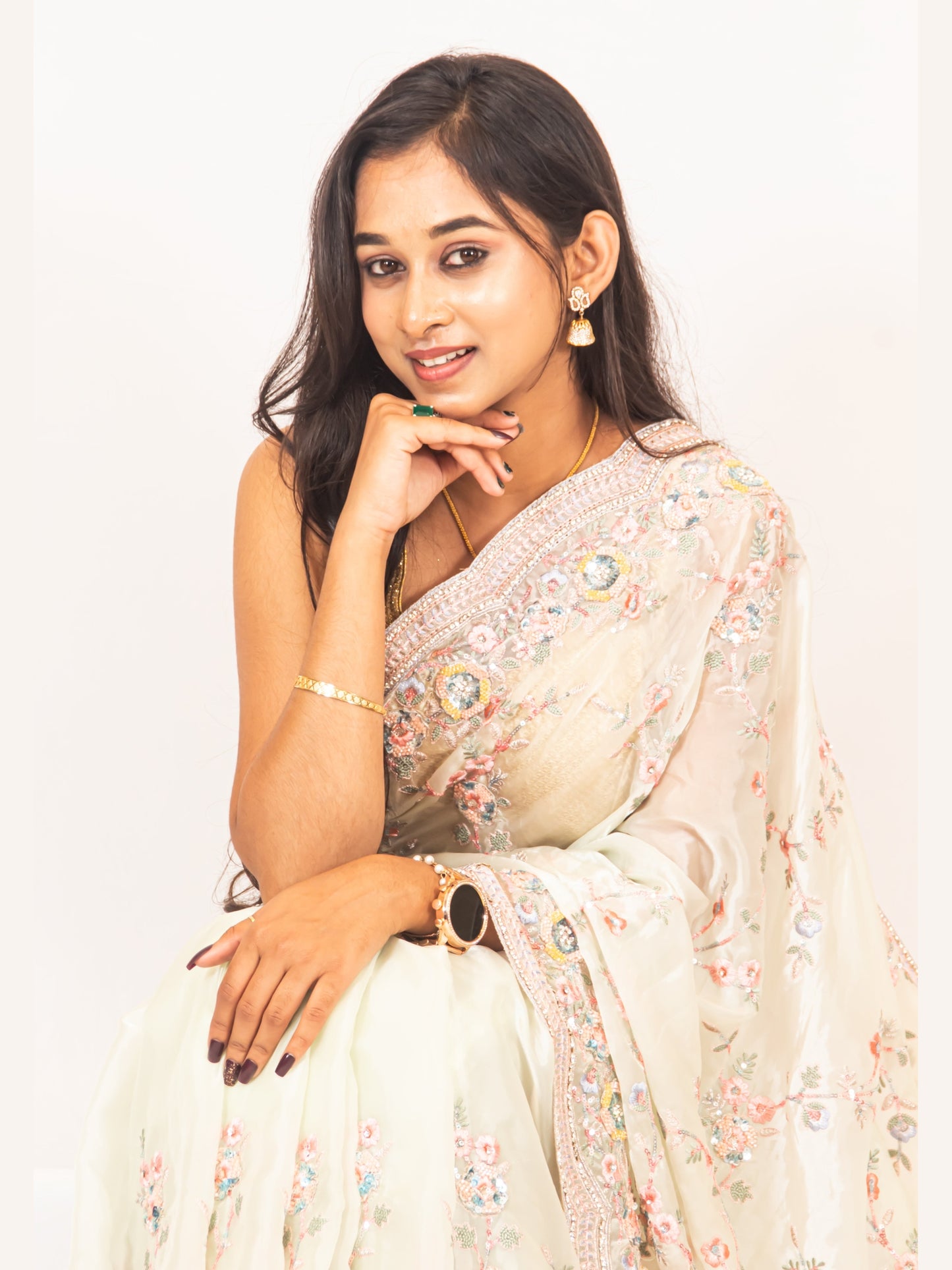 Cream White Saree with Floral Thread Work – Elegant & Timeless.